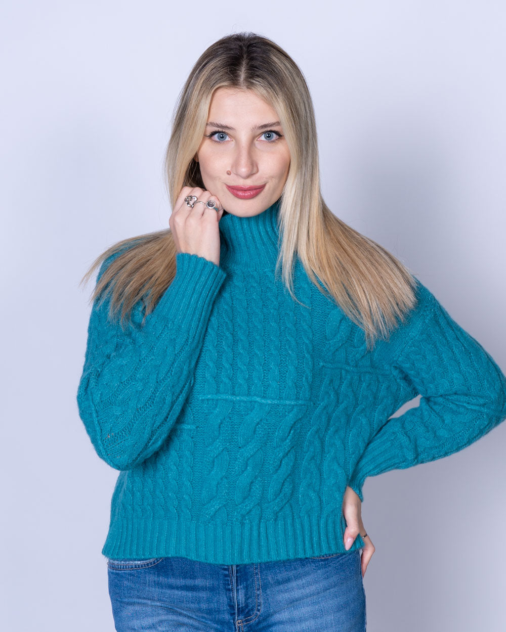 MAGLIONE DALILA CELESTE